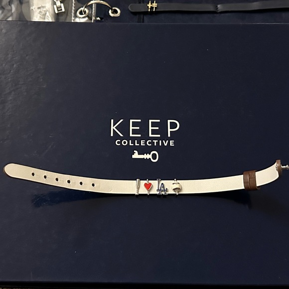 KEEP Collective five piece “I ❤️ LA Baseball” Reversible Charm Bracelet - Picture 6 of 7